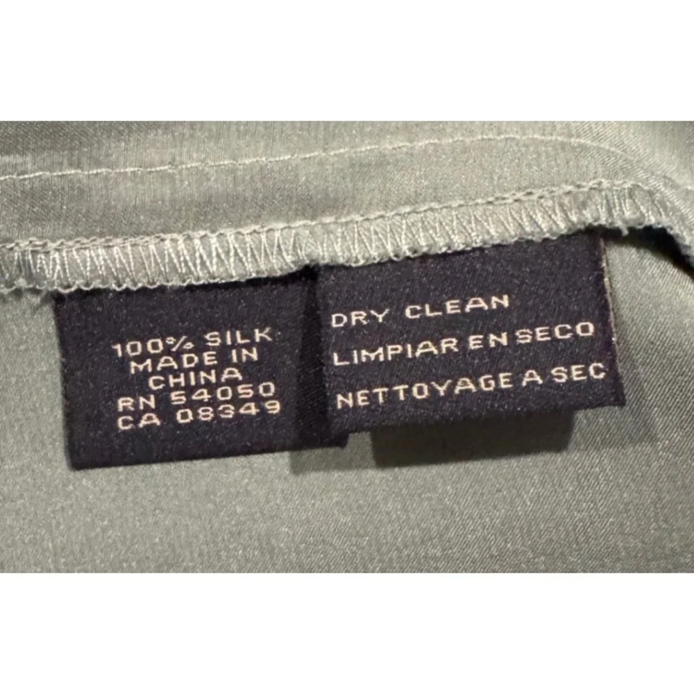 Anne Klein AK Silk Ruffle Front Blouse Dusty Blue‎ Grey Satin Top Size (4)
